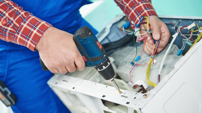 İstanbul Toshiba Toshiba çamaşır makinesi kart tamiri – Su almama arızası orijinal parça ile giderildi. - Teknik servis örneği